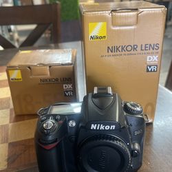 Camera Nikon D90 Digital 