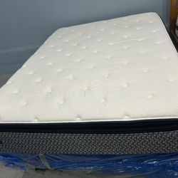New Condition Queen Size Mattress And Box Spring 