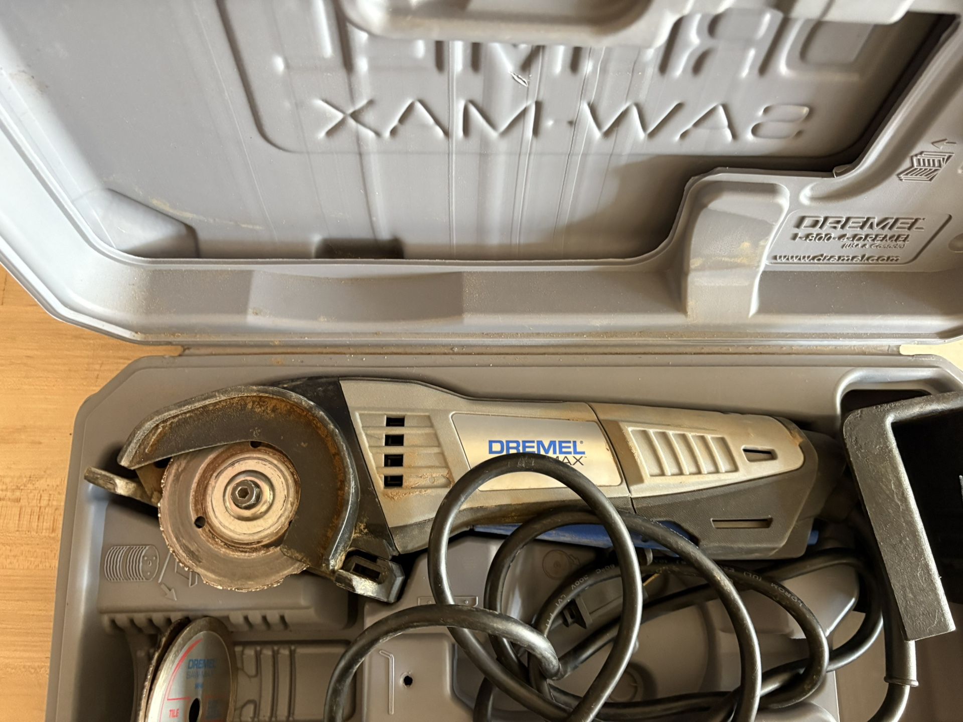 Dremel Cutting Tool