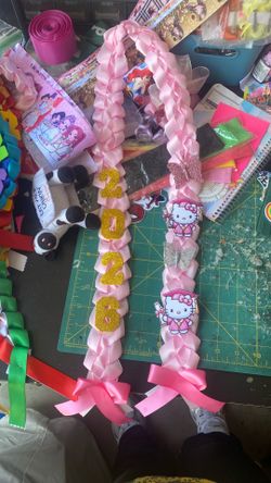 Hello Kitty Graduacion lei
