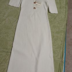 Elegant brand new dress size small and medium