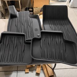 Mercedes-Benz OEM Floor Mats for GLC 300 - New