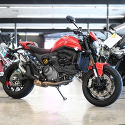2025 DUCATI MONSTER 937 PLUS