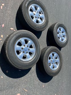 set wheels and tires size 245/75/16”