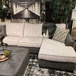 Bilgray Sectional Set