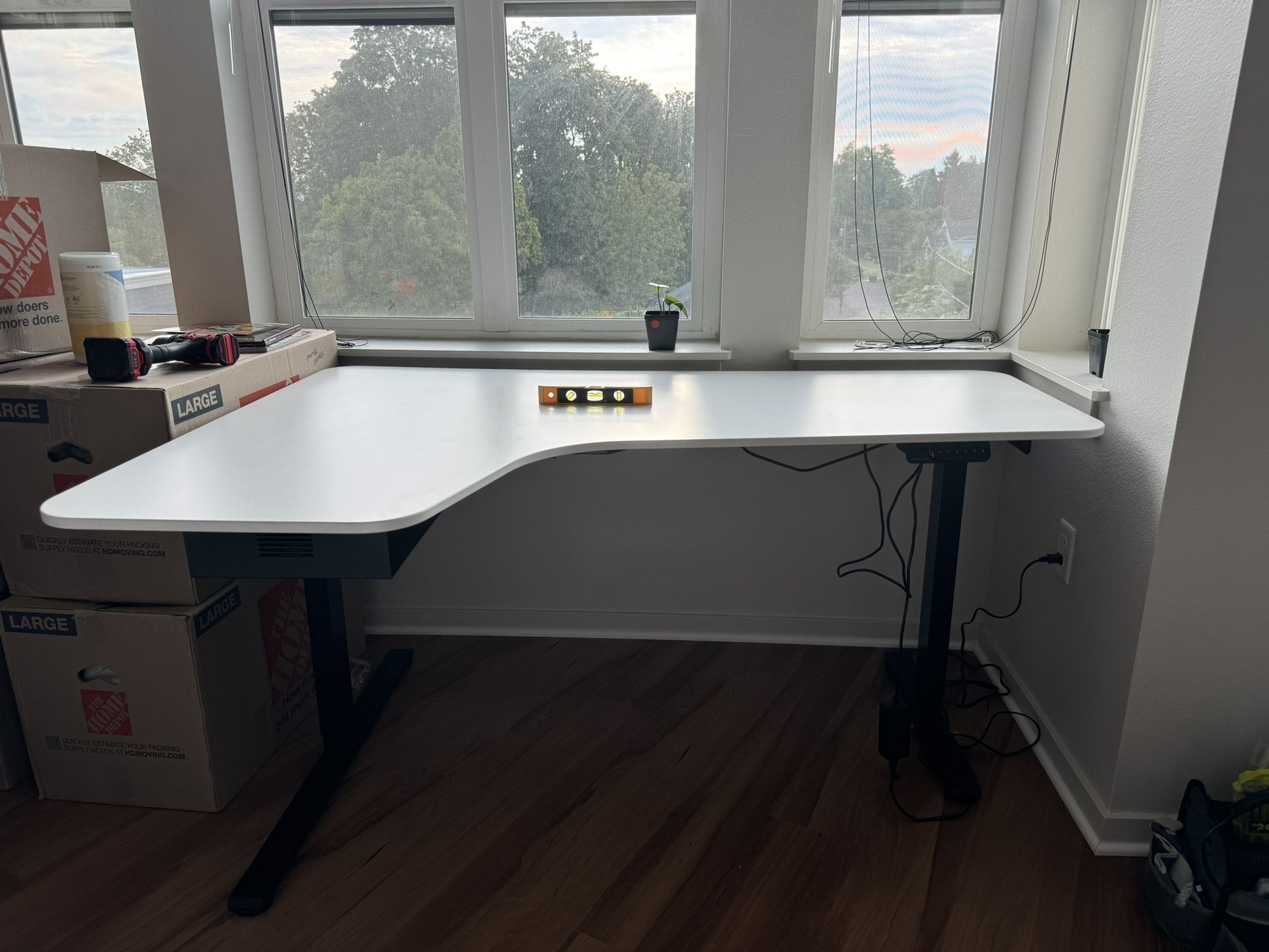 Customized SANODESK L Shaped Standing Desk Frame and IKEA top with Dual Motor, Sit Stand Presets