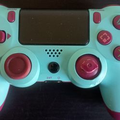 Berry Blue PlayStation 4 Wireless Controller 