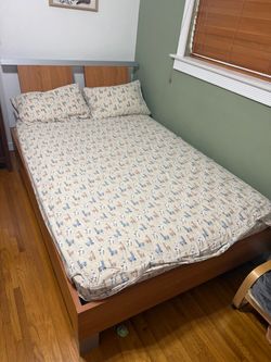 Full size bed