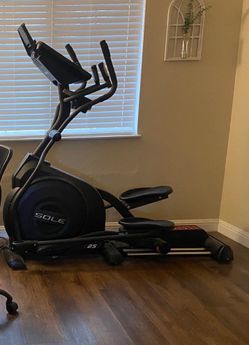 Sole E25 Elliptical Machine