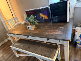 Dinning Table