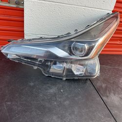 2019-2020-2021 -2022 Toyota Prius Headlight Led left drive Oem