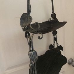 Frutera Es Metal Con Diseño De Oja