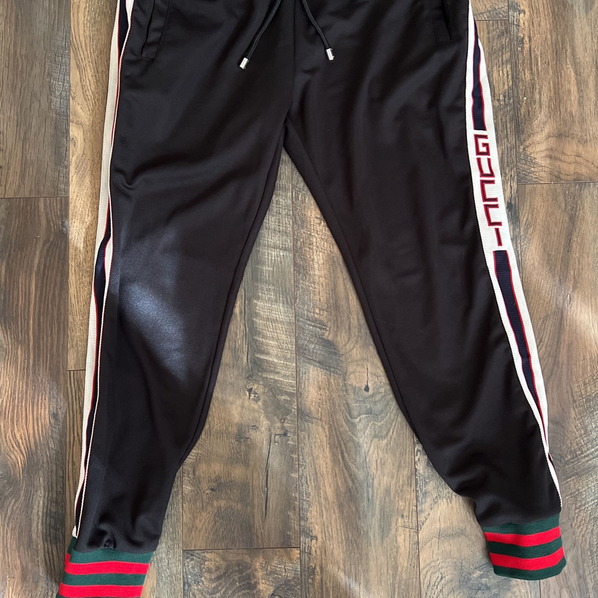 Gucci tracksuit for Sale in Little Rock, AR - OfferUp