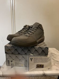 Nike Kobe Protro Fade To Black Kobe 4 Size 9.5