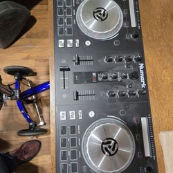 Numark Controller