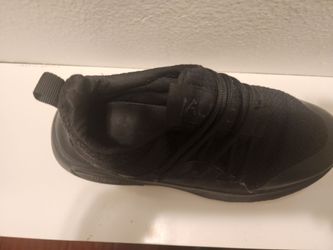 Boys shoes size 3