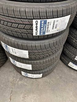 (4) 225-60-18 Kumho Solus TA51A 65k miles warranty Free install