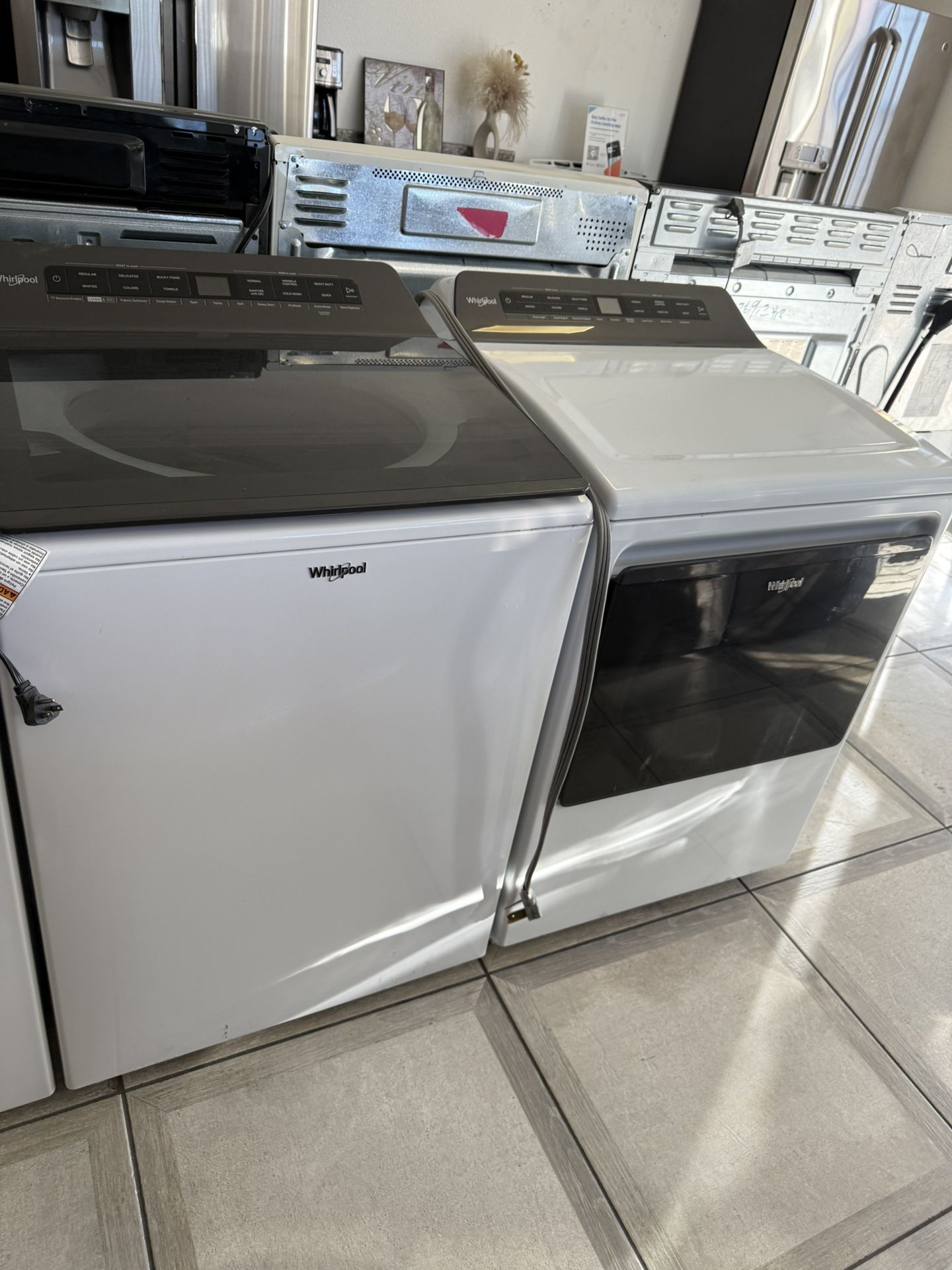 Whirlpool Washer And Electric Dryer Set