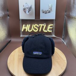 Patagonia Recycled Wool Ear Flap Cap Classic Navy
