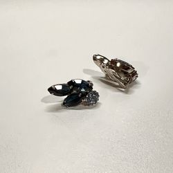 Vintage  Rhinestone Earrings Crystal  Blue !