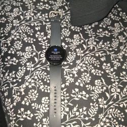 Galaxy 4 Watch 