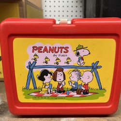 Antique Peanuts Comic Book Thermos Lunch Box And Bottle Great Condition 