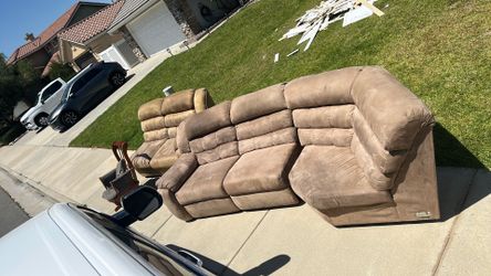 Free couch and rocking chair (good condition)