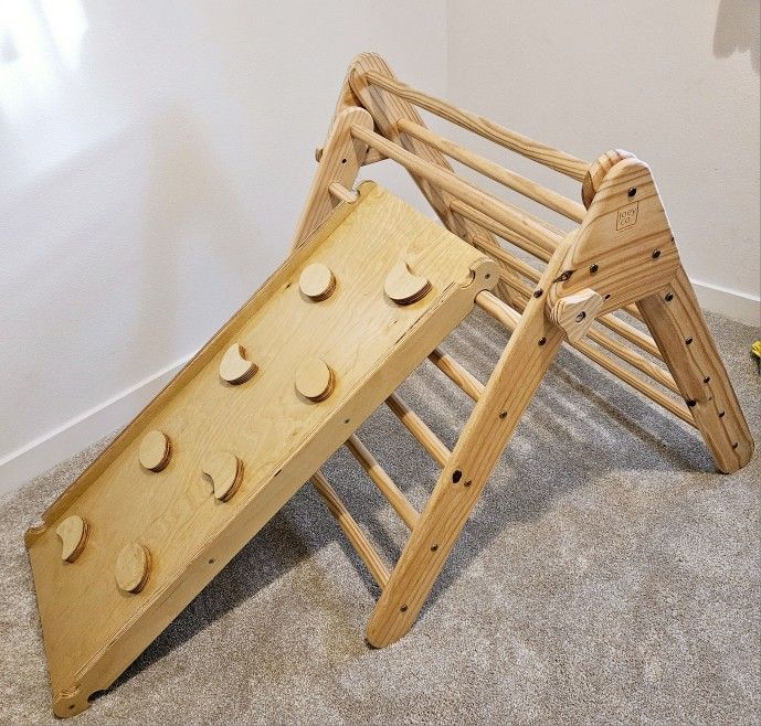 Montessori Pikler Triangle 