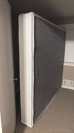 King size box spring brand new