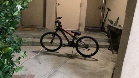 MOUNTIAN BIKE FOR SALE NISHIKI 24”