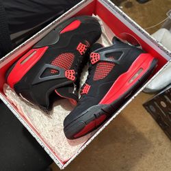 Air Jordan 4 Size 10 Red Thunder 