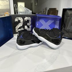 JORDAN 11 SPACEJAM SZ 9.5…$249.99 OBO