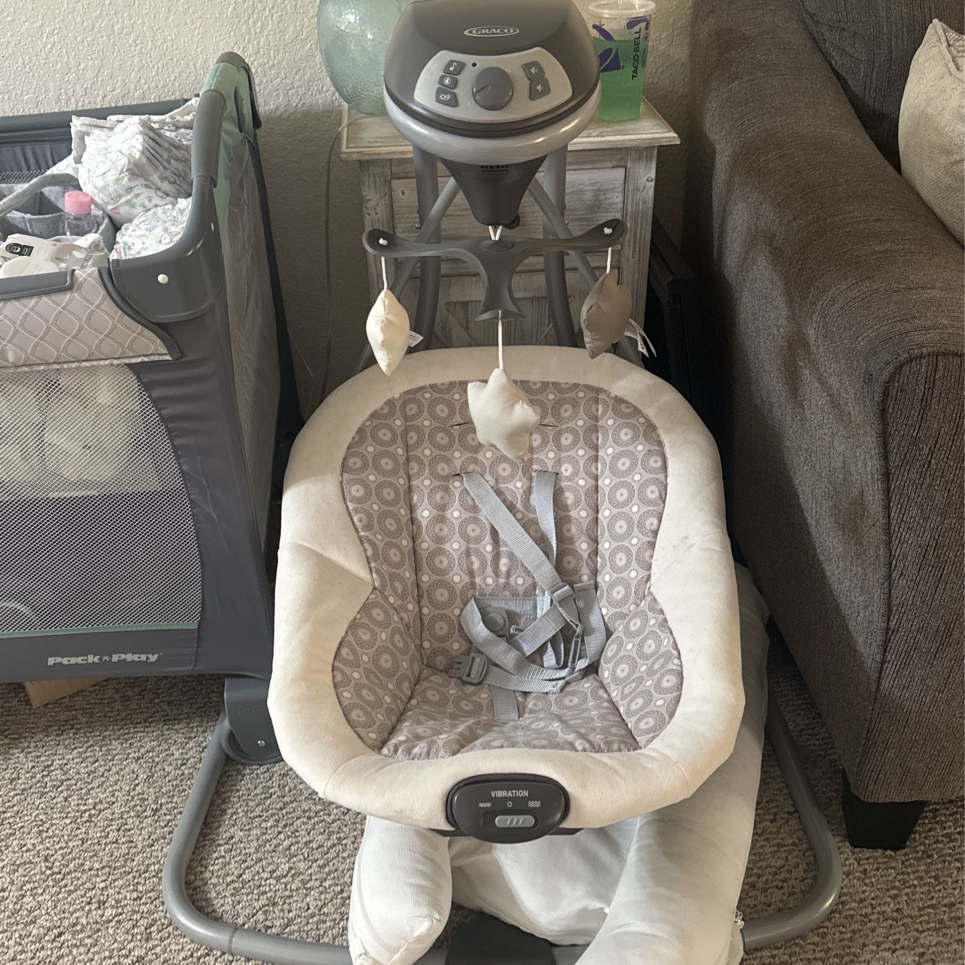 Graco Baby Swing With Vibration