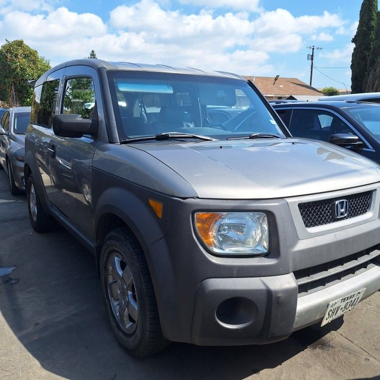 2004 Honda Element