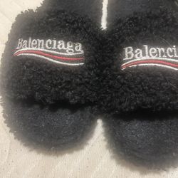 balenciaga fur slide 