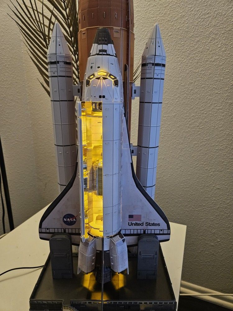 Space Shuttle Model Puzzle
