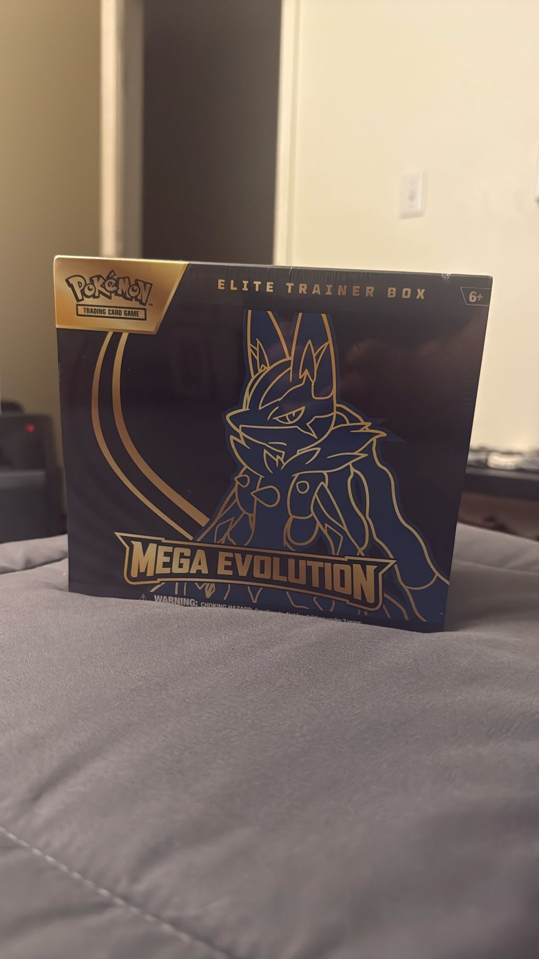 Mega Evolution Lucario Elite Trainer Box 