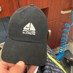 Supreme Nike Acg Hat 