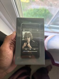 Factory Sealed 8GB iPod Touch 1st Gen 2007 John Lennon edition. Mint Condition.