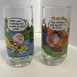 Charlie Brown Vintage 1983 Drinking Glasses