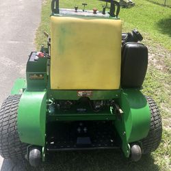 John Deere 52” Cut 1400 Hours