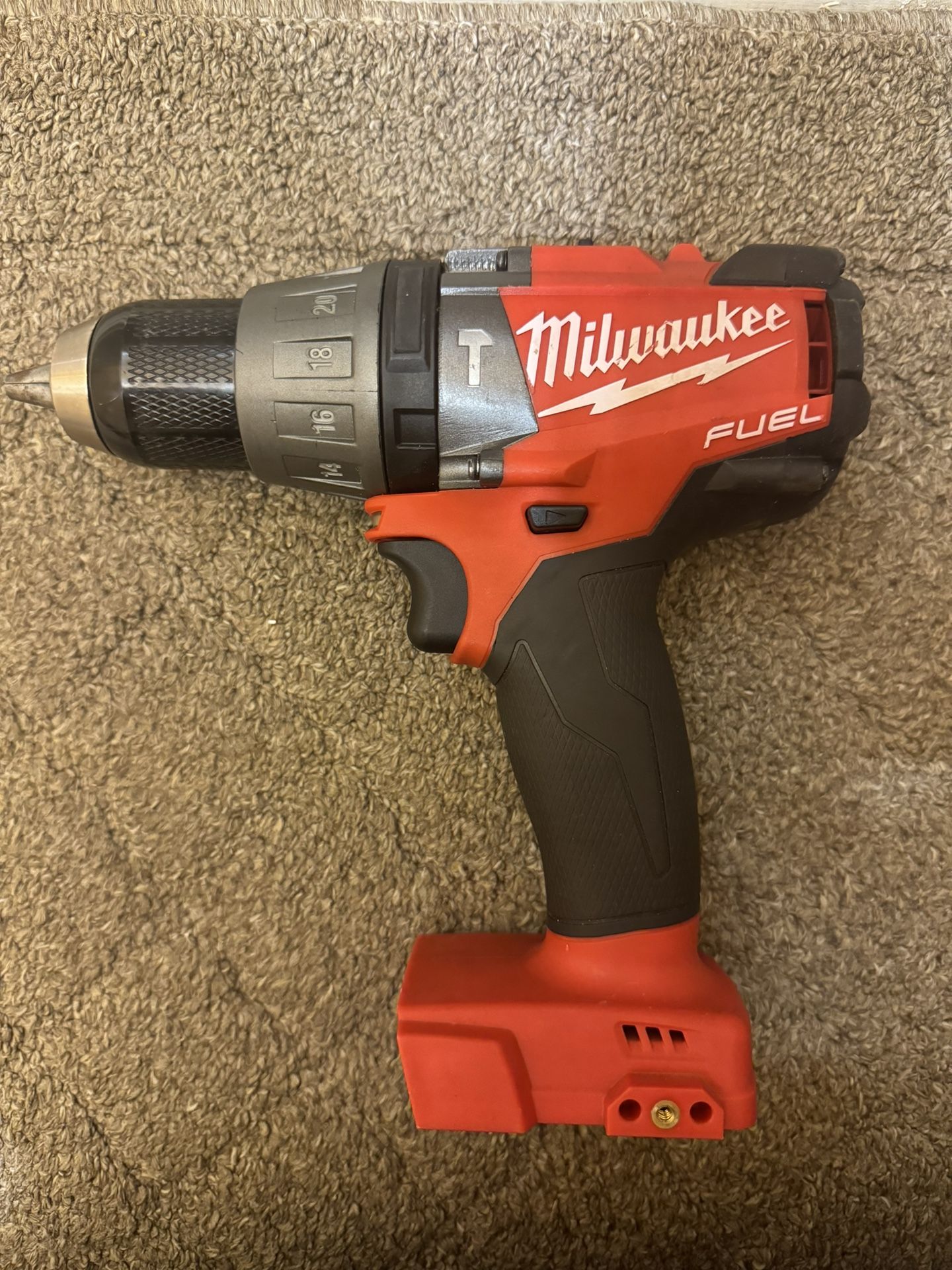 MILWAUKEE Drill