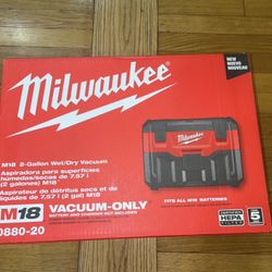 Milwaukee M18 18-Volt 2 Gal  Wet/Dry Vacuum . Brand NEW.  Tool Only.   NUEVO 
