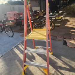 Platform Step Ladder 