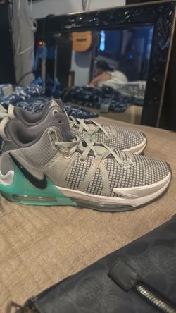 Nike LeBron Witness 7 Low Flat Pewter/ Mint Shoes DM1123-006 Size 10.5