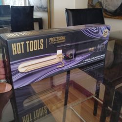 Hot Tools Curling Iron