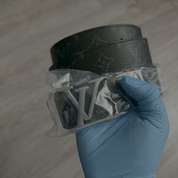 Louis Vuitton belt