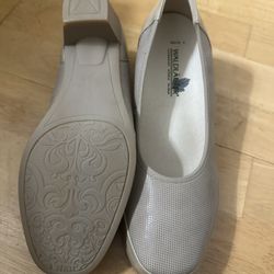 Women’s Shoes