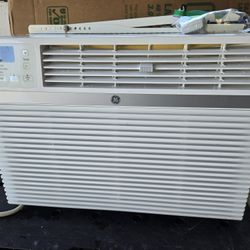 AC..ROOM AIR CONDITIONER 12100 BTU