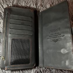 Woman Wallet ❗️Firm Price❗️